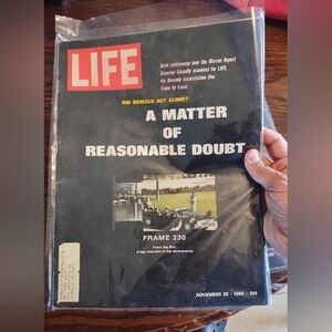 LIFE MAGAZINE NOV 25, 1966 A MATTER OF REASONABLE DOUBT OSWALD JFK ASSASSINATION